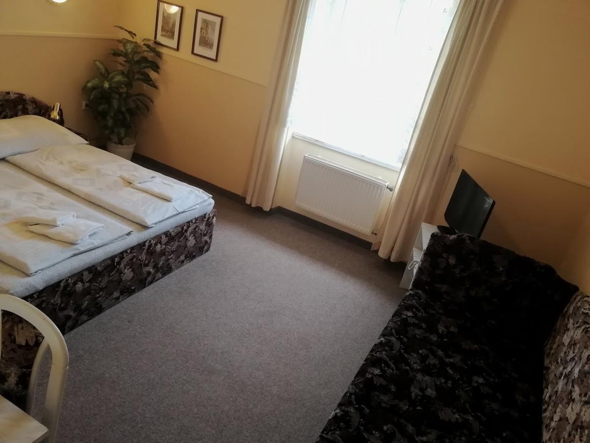 Hotel Wertheim Prague Luaran gambar