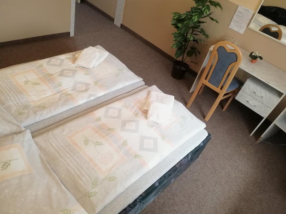 Hotel Wertheim Prague Luaran gambar