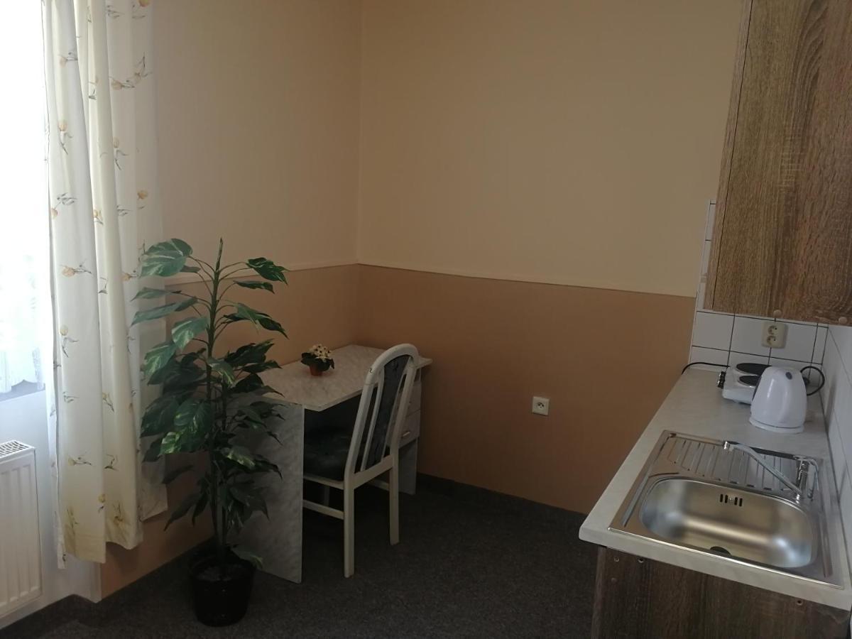 Hotel Wertheim Prague Luaran gambar